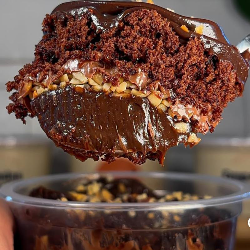 Bolo no pote Ferrero Rocher